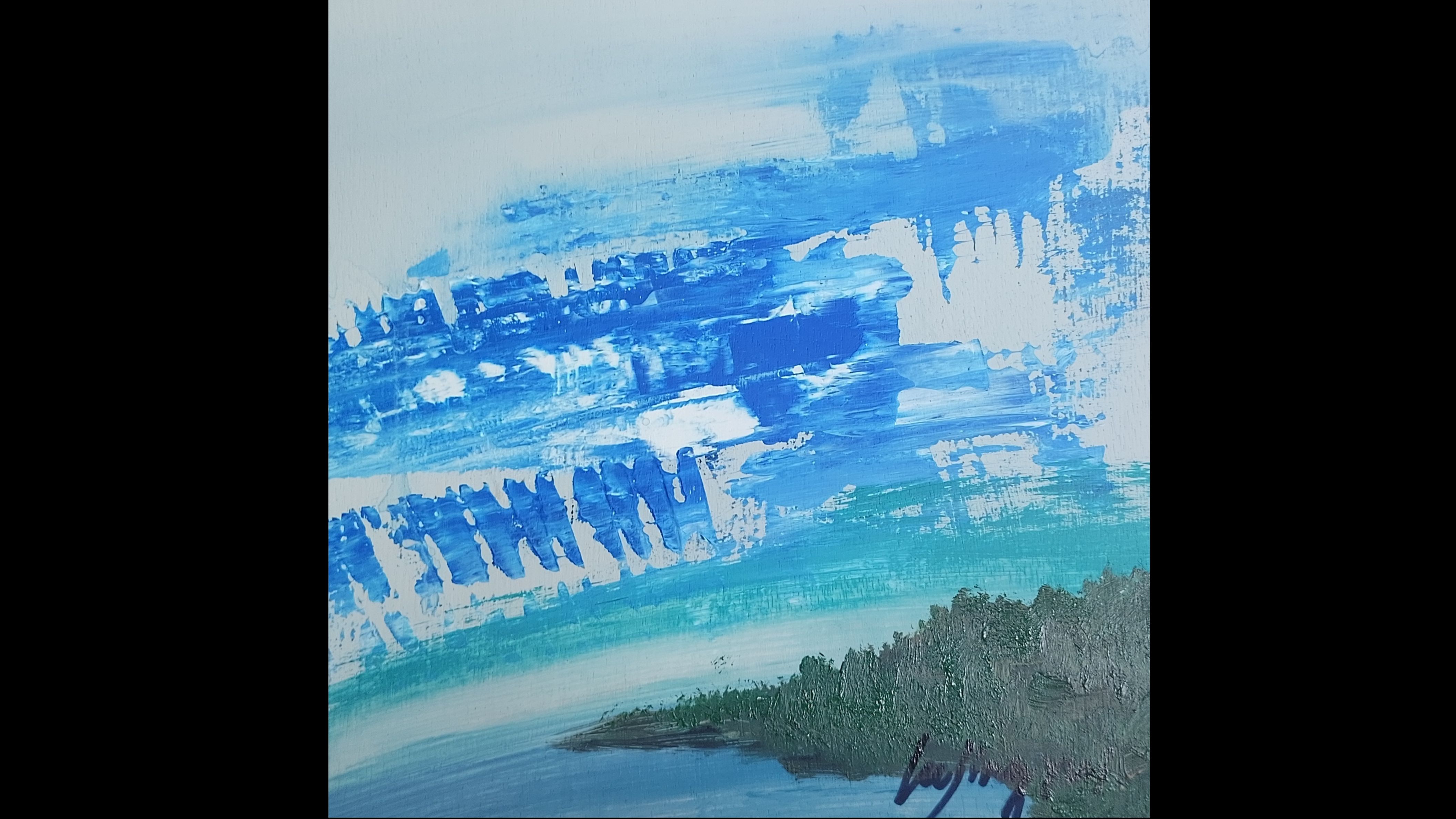 泛起蓝光的冰面